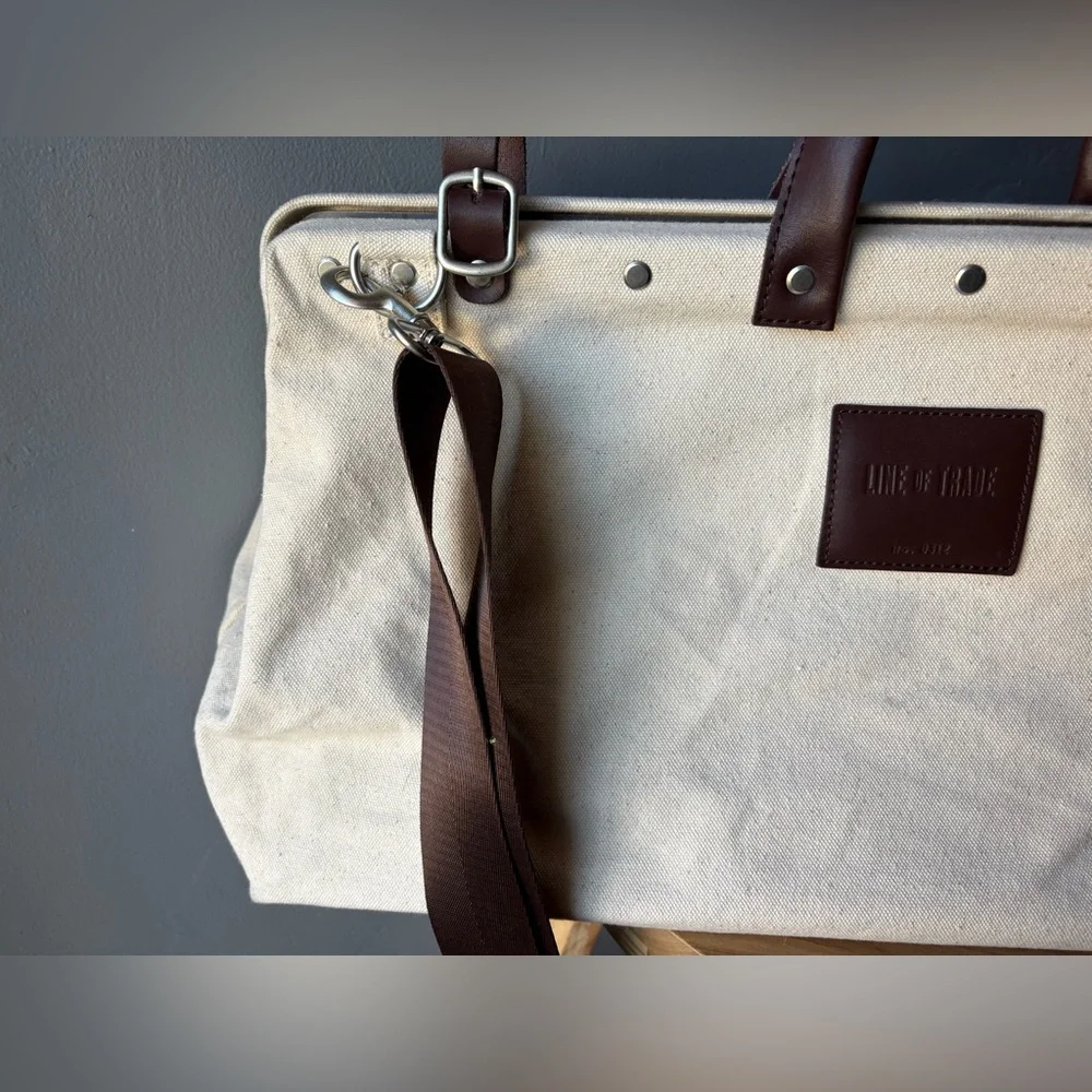 Line of Trade Weekender Bag - Off-White/Brown - Picture 3 of 13